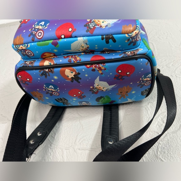Disney Loungefly Marvel Avengers Mini Backpack - Picture 5 of 9
